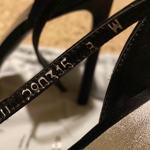 Stuart Weitzman satin black 5” heels size 8 wide - Picture 4 of 12